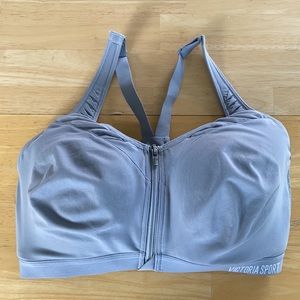 VICTORIA SECRET Knockout by VICTORIA SPORT Large Grey Mesh Underwire Sports Bra.